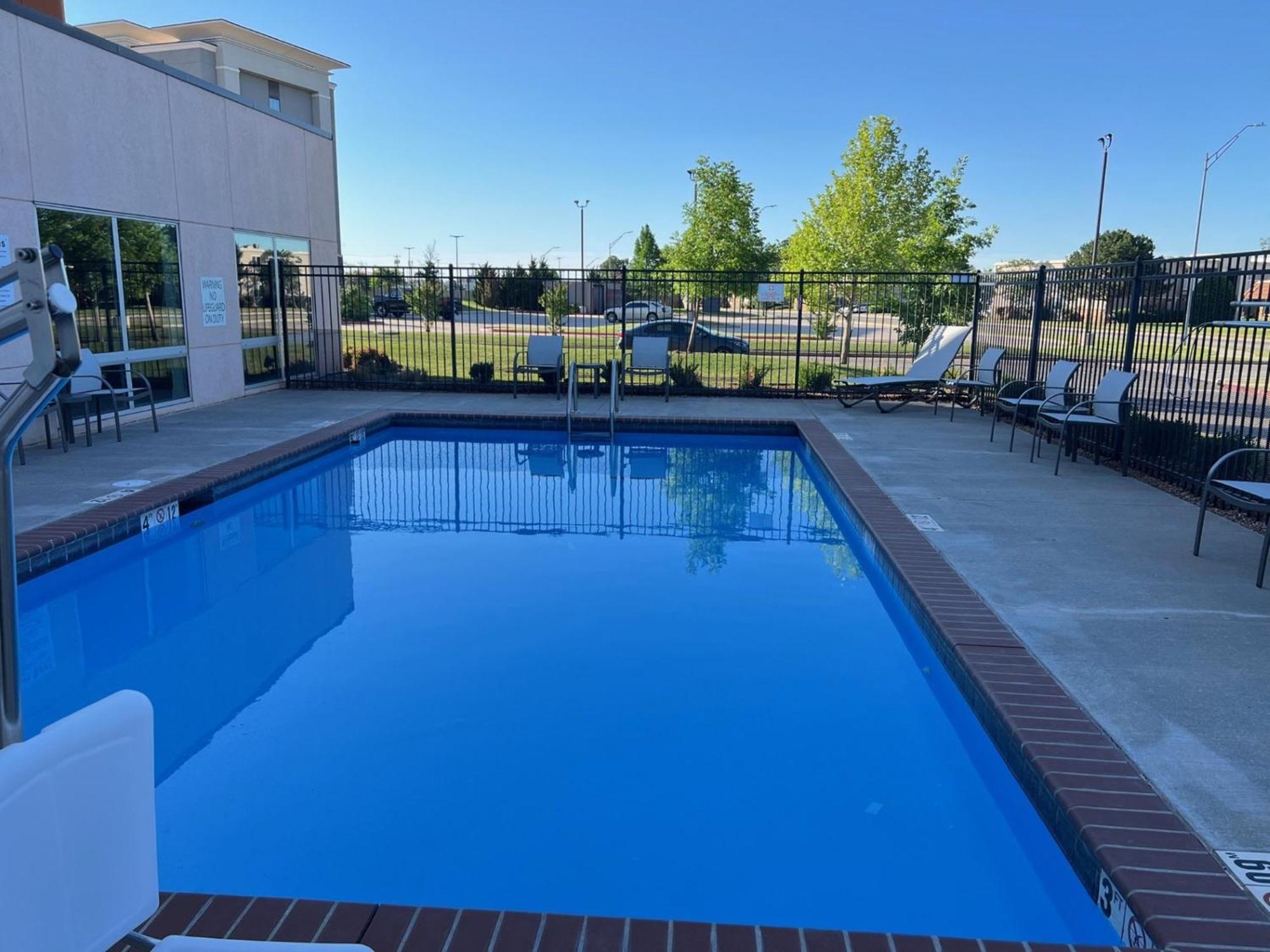 Holiday Inn Express & Suites Moore By Ihg Eksteriør bilde